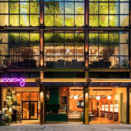 Moxy Nyc Chelsea Hotel New York Kültér fotó