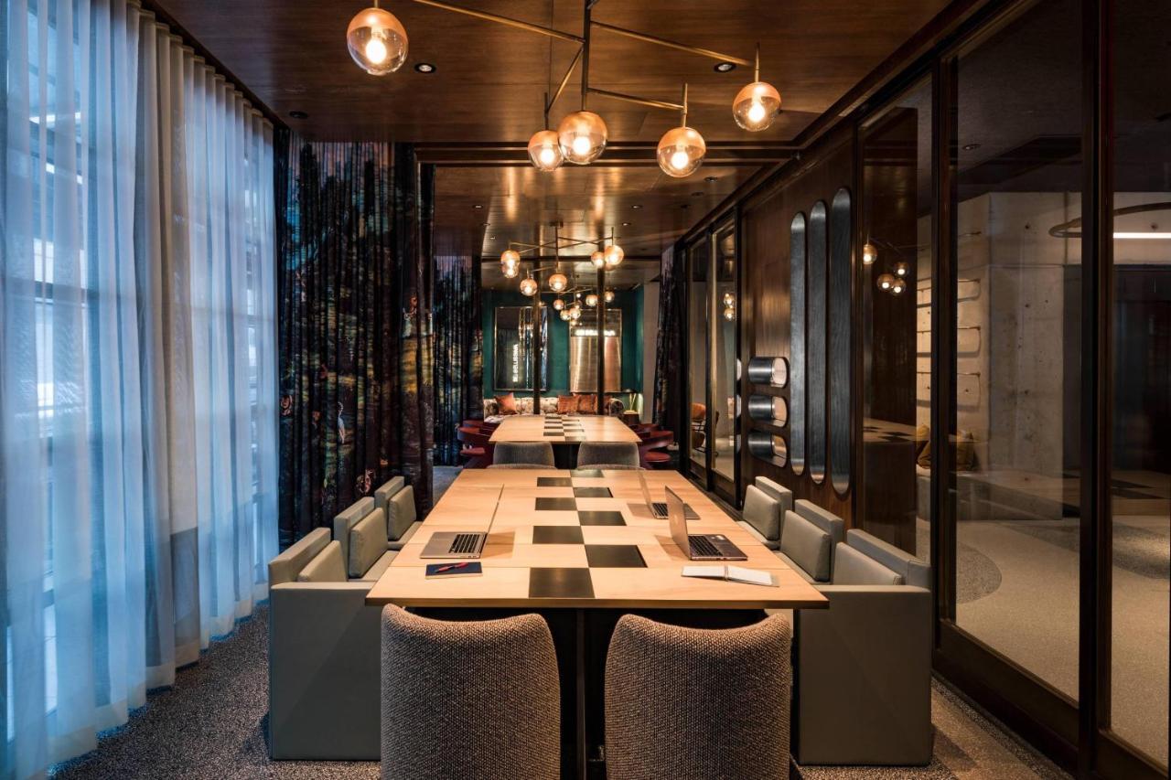 Moxy Nyc Chelsea Hotel New York Kültér fotó