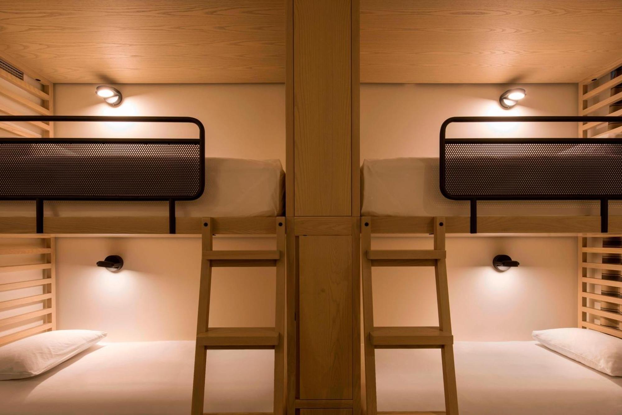 Moxy Nyc Chelsea Hotel New York Kültér fotó